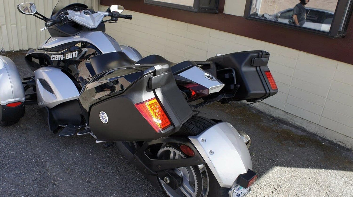 Detachable Hard Saddlebags with Mounting Brackets L321028